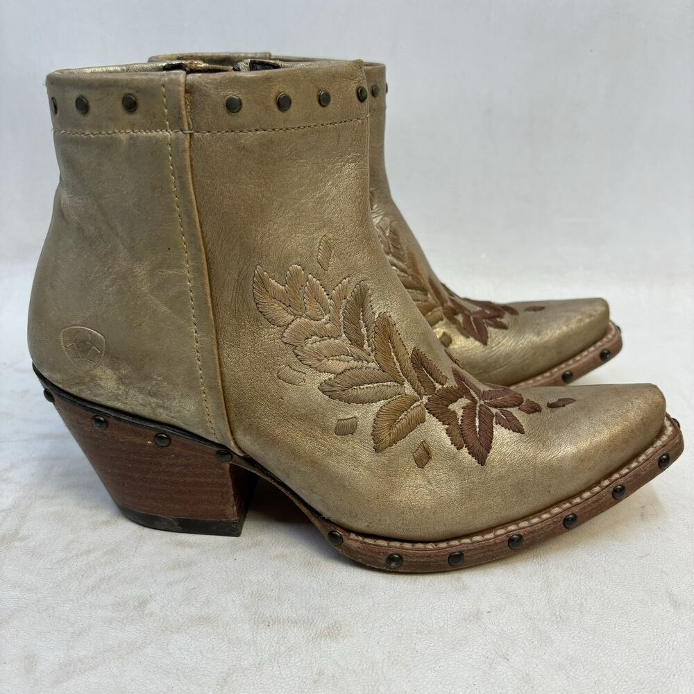ARIAT Topaz Womens Sz 6 B Studded Distressed Gold Ankle Boots Bootie 10031554